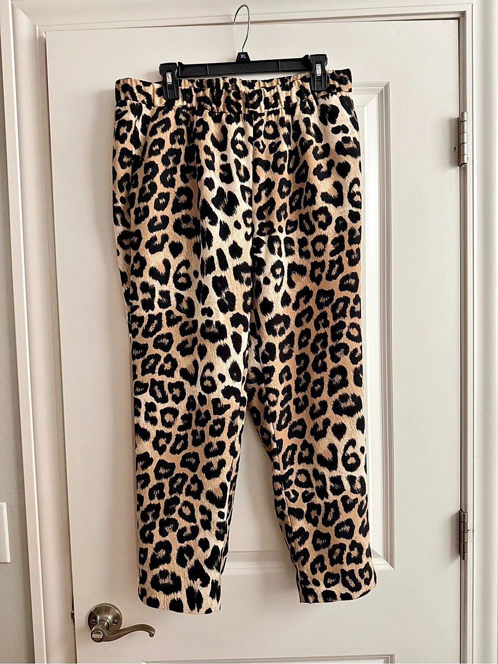 Banana Republic Leopard Print Ankle Pants Size Medium